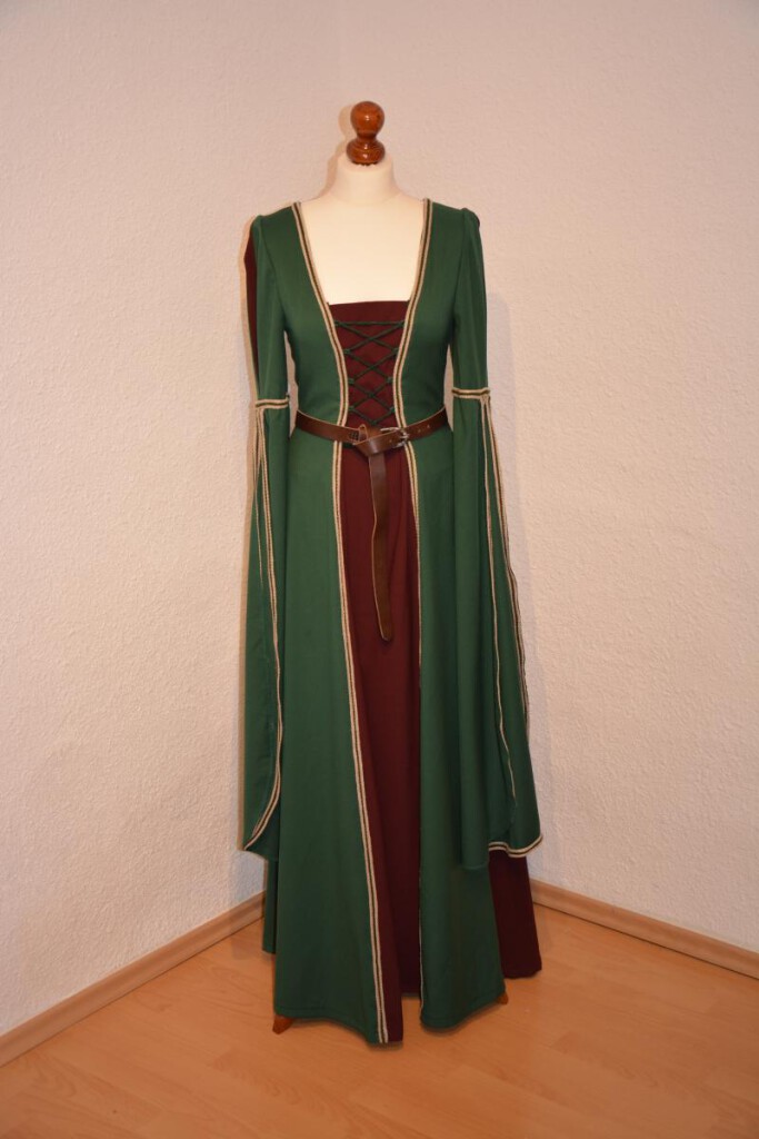 Mittelalterkleid mit langem Ärmel